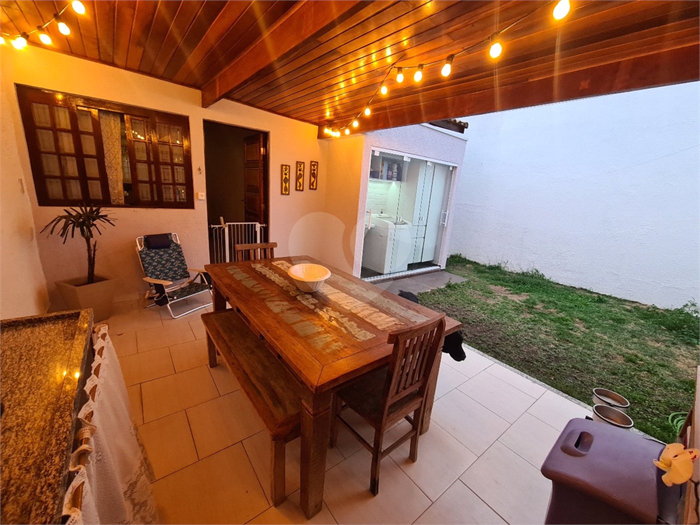 CASA A VENDA EM CONDOMINIO FECHADO RESIDENCIAL BELL PARK, JARDIM UIRA, 2 DORMITORIOS SENDO 1 SUÍTE,