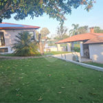 Indaiatuba- condominio Vale das Laranjeiras - Itaici - Terreno 3040,00 ms- construida 220ms - 3 dormitórios, sendo 2 suítes e uma suíte master com closet, além de uma sala ampla com 3 ambientes, Cozinha planejada,, campo de futebol/vôlei, Area de lazer com piscina, espaço gourmet com churrasque