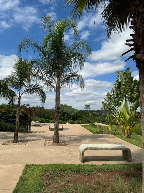 Casa em construção com 3 suítes no Condomínio Damha 2, na cidade de Piracicaba - SP.