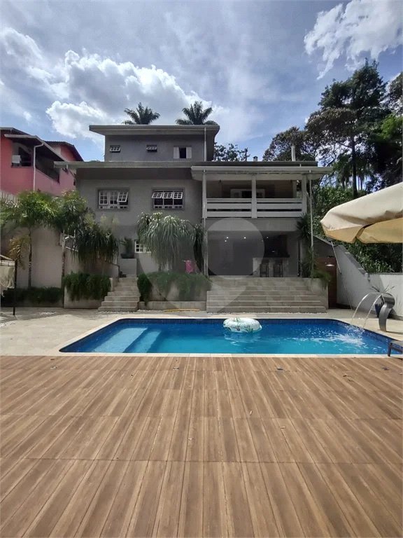 Casa à venda ou para alugar com 3 suítes no condomínio Vinhas da Vista Alegre - Lado Café, Vinhedo - SP