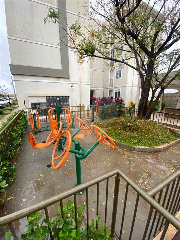 Apartamento no condomínio Monte Berlim