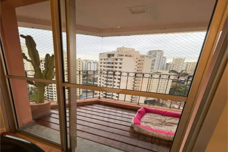 Apartamento Recém reformado e mobiliado a venda em Vila Mariana