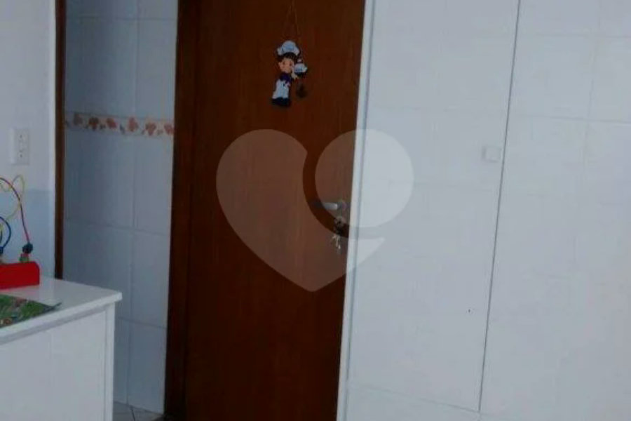 Casa térrea à venda na região do Imirim, 2 dormitórios, 2 vagas de garagem!