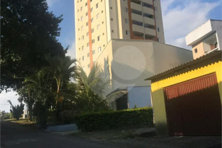 APARTAMENTO de 2 quartos (1 suíte) á venda em Santo André, 75m², 2 garagens fixas e cobertas, é entrar e morar!