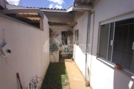 Casa em condomínio fechado