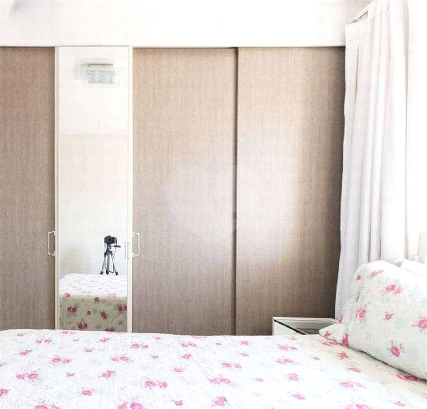 Apartamento Condominio Clube em Pinheiros com 90 m² Útil com 3 dormitórios sendo 1 suíte com 1 Vagas