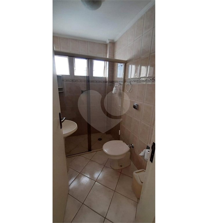 Apartamento - Bom Retiro - 3 dormitórios - 1 banheiro - 1 sala - 1 cozinha