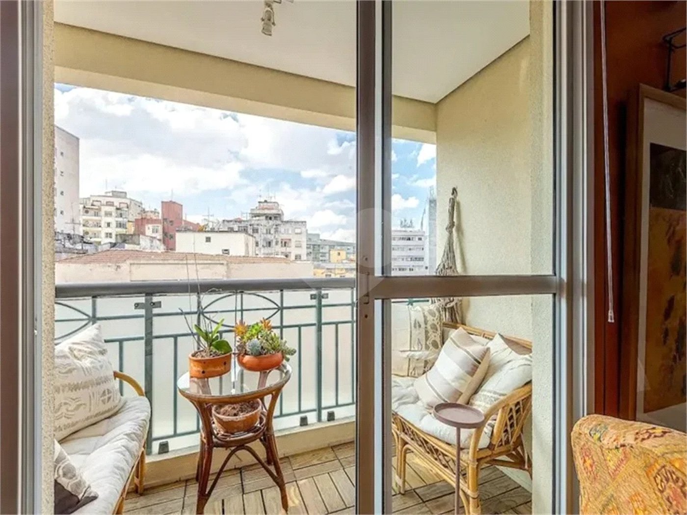 Apartamento à venda com 3 quartos, sendo 1 suíte, em Vila Buarque, São Paulo, SP