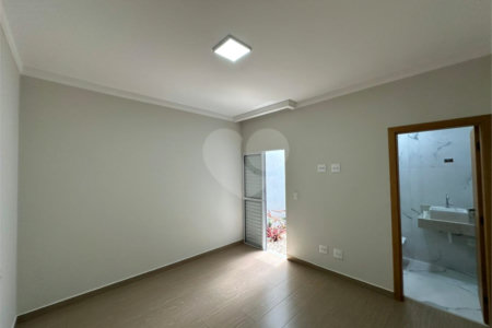 Casa para venda no Condomínio Faixa Azul.