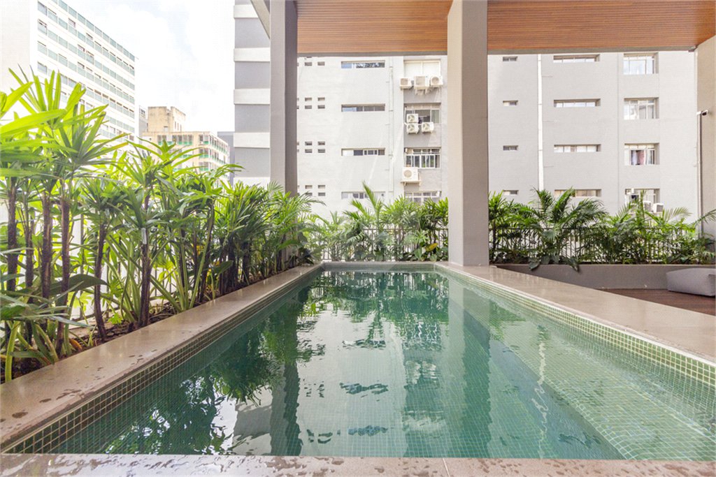Duplex com 159m² à venda com 2 suítes, 1 dormitório, 1 escritório e 2 vagas de garagem nos Jardins