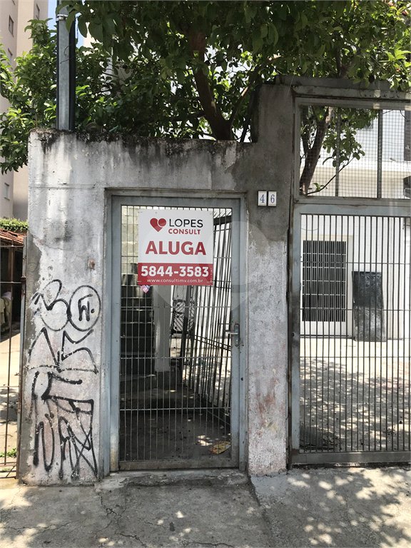 Casa com salão para Venda no Jardim Umarizal.