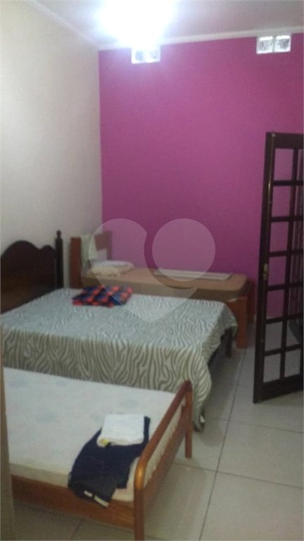 Casa para Venda em Piracaia