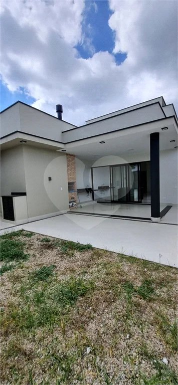 Casa à venda no Condomínio Agapé