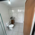 Apartamento de 44m² com vaga na garagem.