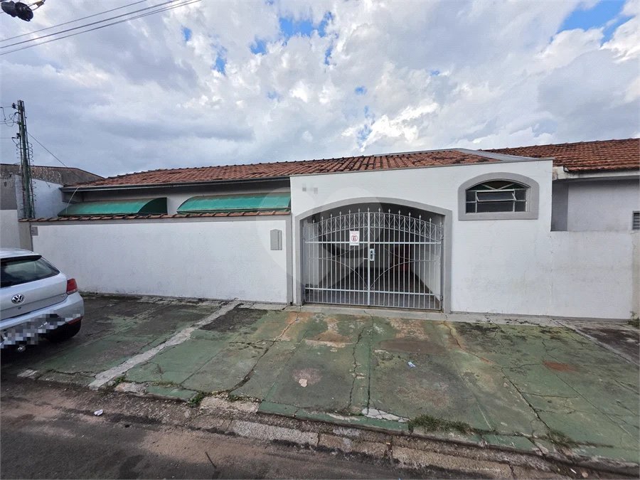 Casa Térrea à venda Jd. Nova São Carlos, 2 dormitórios
