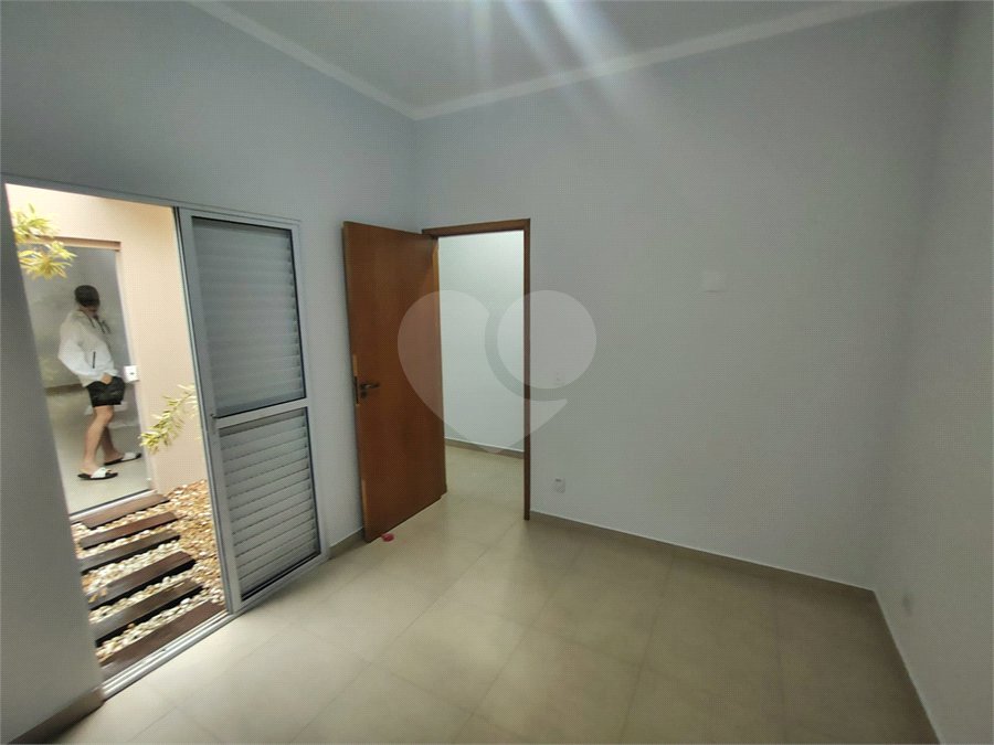 Casa à venda com 3 quartos, sendo 1 suíte,  no condomínio Bosque São Carlos, São Carlos - SP