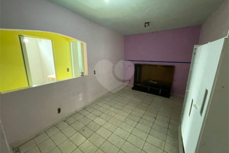 Duas casas para venda no mesmo terreno na Vila Celina