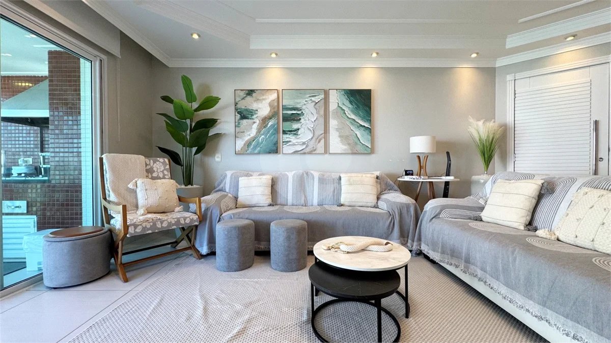 Apartamento à venda com 4 quartos, sendo 2 suítes, em Riviera de São Lourenço, Bertioga, SP
