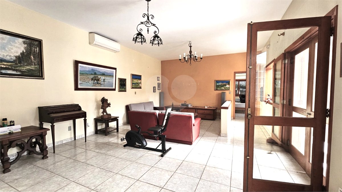Casa à venda com 4 suítes no condomínio Chácara Cordeiro, São Paulo - SP