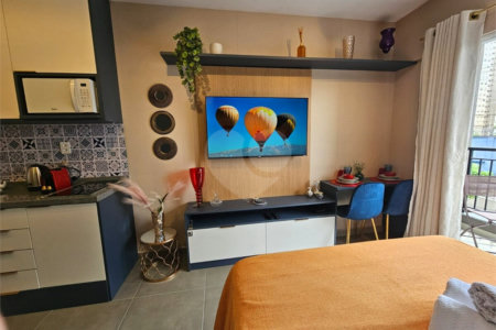 Apartamento Mobiliado a Venda no Campo Belo