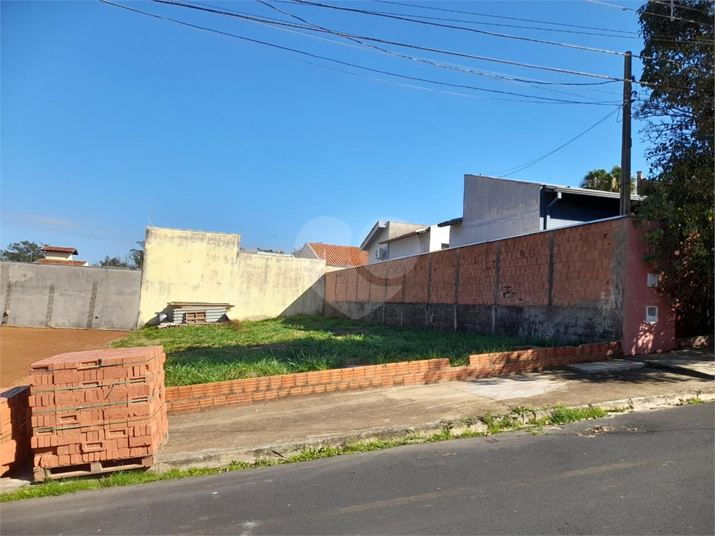 Terreno à Venda no Timburis – Excelente Localização!