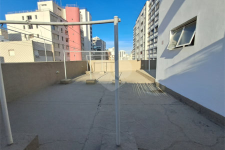 Imóvel de 141m² 3 quartos, 1 sendo suíte, retrofit no condomíno 1 vaga Paraíso