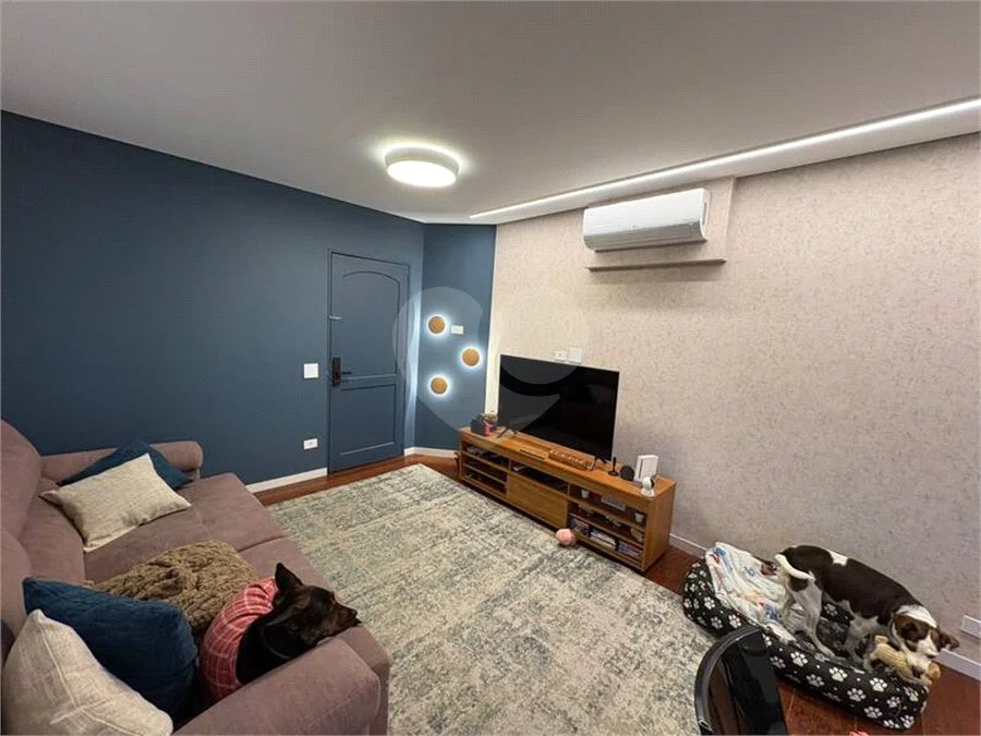 Apartamento Recém reformado e mobiliado a venda em Vila Mariana