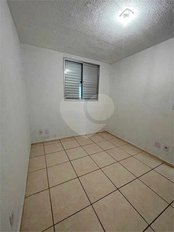 Apartamento no Condomínio Mont Everest .