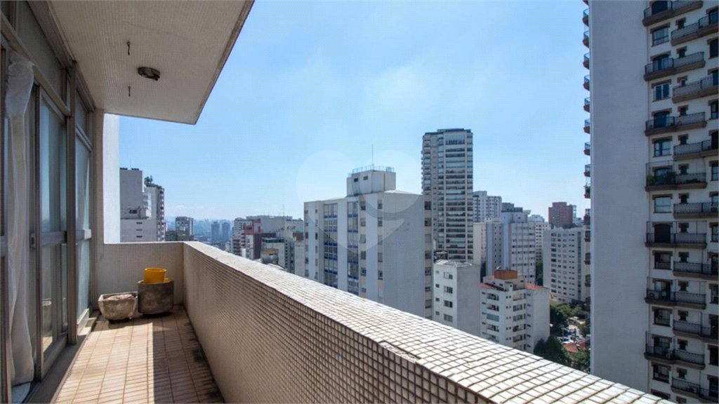 Apartamento localizado no Bairro Nobre de Higienópolis