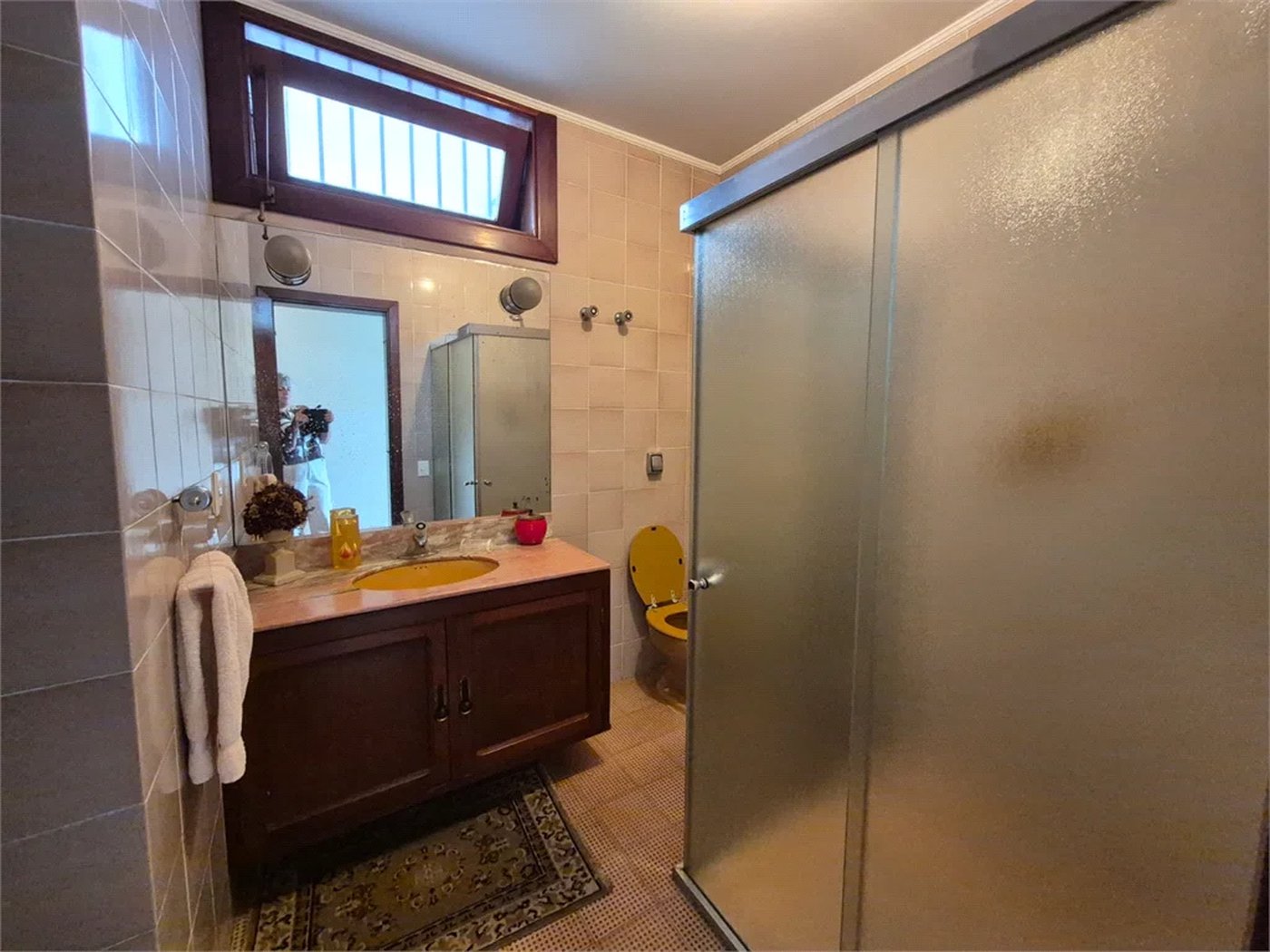 Casa de Vila à venda ou para alugar com 4 quartos, sendo 2 suítes, em Jardim Leonor, São Paulo, SP