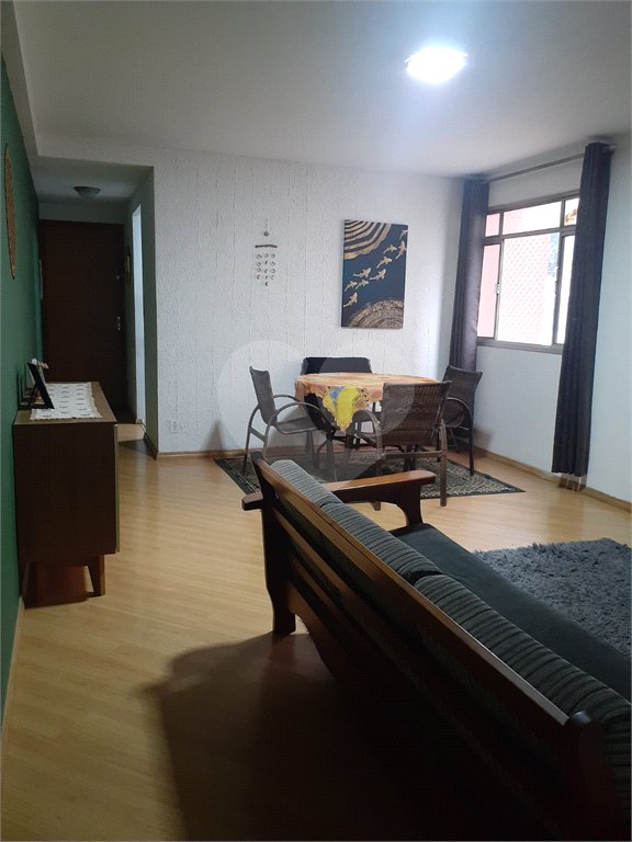 Apartamento com 62 m² e 2 dormitórios por 300 mil reais, Vila Nivi São Paulo, SP.