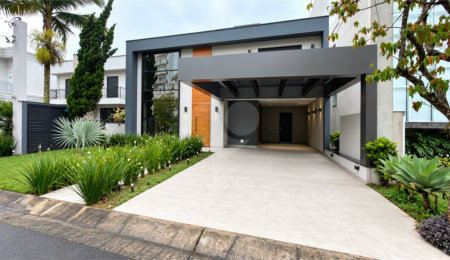Casa à venda com 4 suítes no condomínio Swiss Park, São Bernardo do Campo - SP