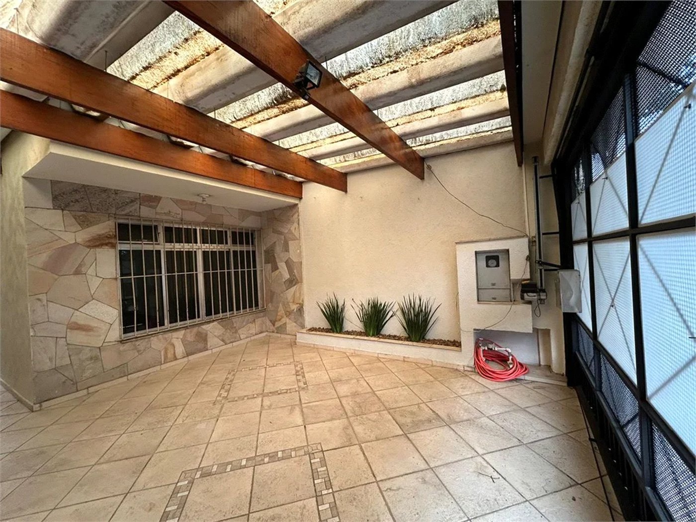 Sobrado à venda com 3 quartos, sendo 1 suíte, em Jardim Bonfiglioli, São Paulo, SP