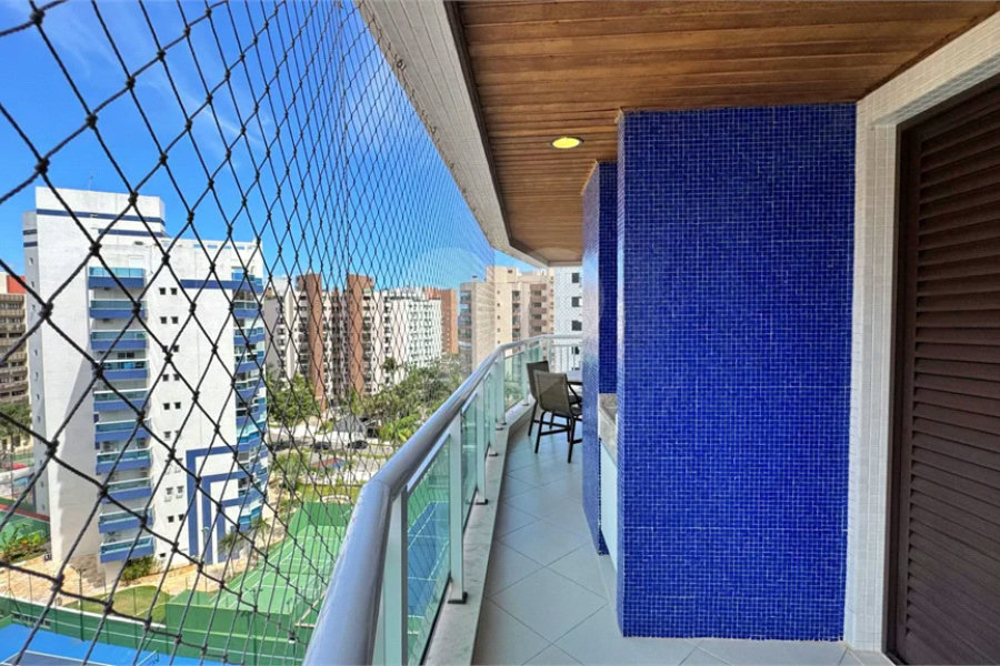Apartamento à venda com 3 quartos, sendo 1 suíte,  em Riviera de São Lourenço, Bertioga, SP