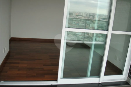 Apartamento no Jardim Anália Franco