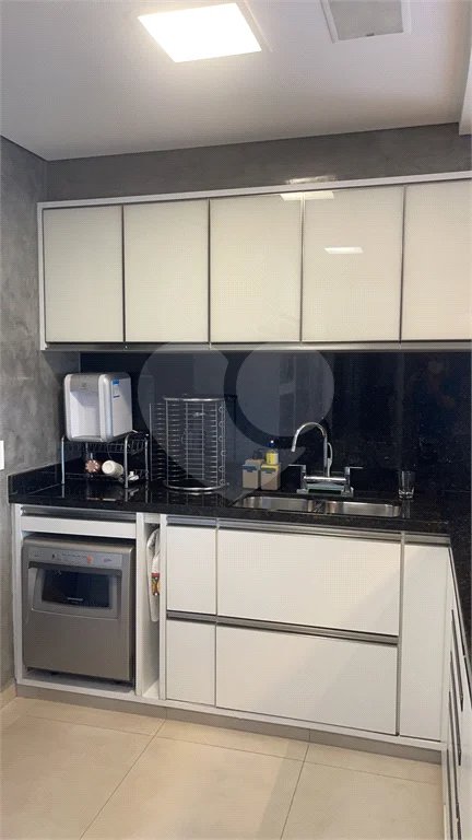 Apartamento na Mooca com 204 m² com vista maravilhosa, sendo 3 suítes e 4vagas.