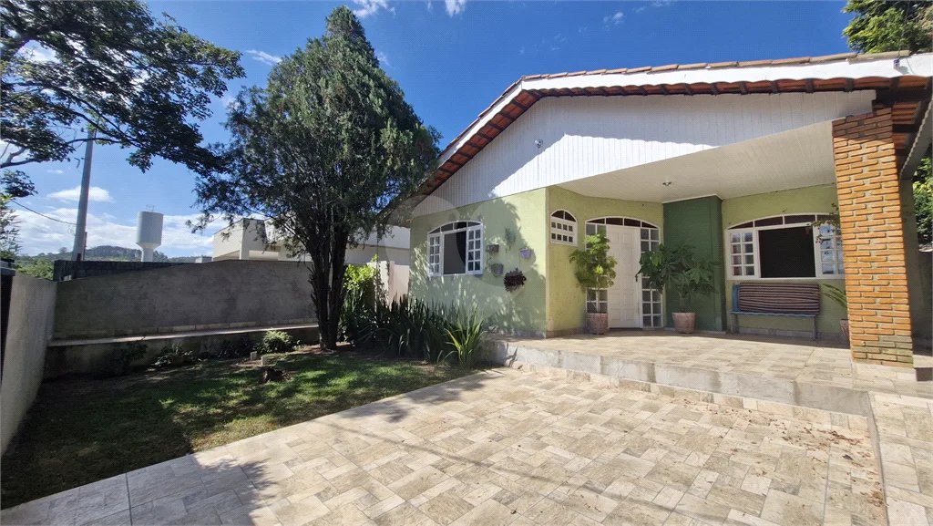 Casa à venda – Chácaras Maringá