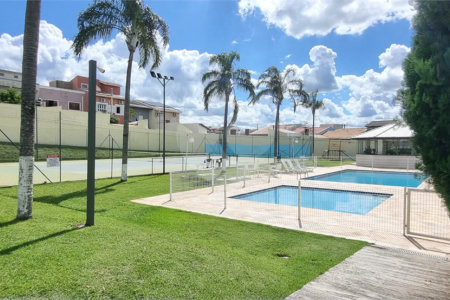 Lindo sobrado com 4 suites e piscina à venda, 365m², por R$ 2.450.000,00 no condomínio Villa Suiça, em Indaiatuba/SP.