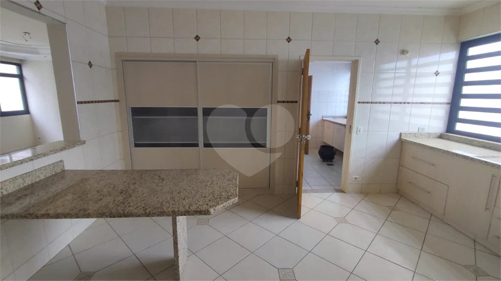 Apartamento Edifício Romano