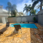Linda Casa 3 dormitórios com piscina - R$ 950.000,00