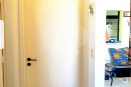 Apartamento Residencial à venda na Aclimação.