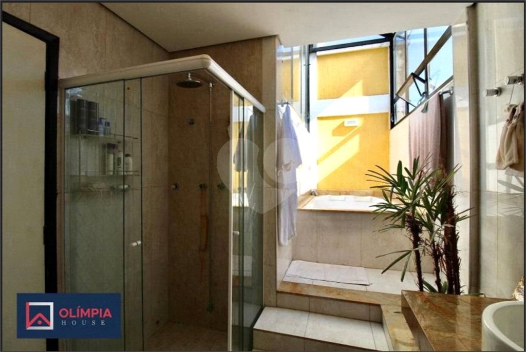 Casa à venda ou para alugar com 4 quartos, sendo 2 suítes, em Brooklin, São Paulo, SP