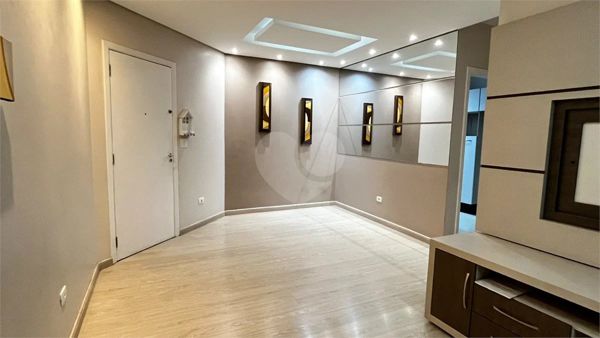 Apartamento à venda com 3 quartos, sendo 1 suíte, em Saúde, São Paulo, SP