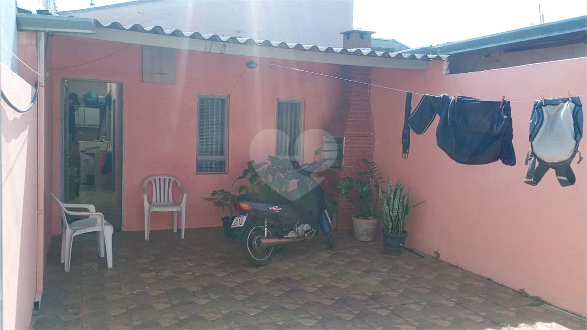 CASA A VENDA NO JARDIN JACOBUCI