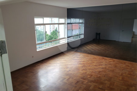 Apartamento para venda ou locação, 4 quartos (1 suíte), na Bela Vista, R Cincinato Braga