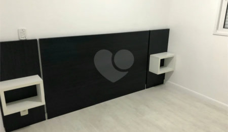Apartamento à venda com 2 quartos, sendo 1 suíte,  em Campo Belo, São Paulo, SP