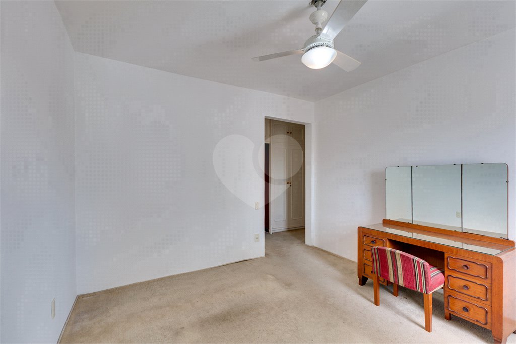 Apartamento à venda com 3 suítes em Real Parque, São Paulo, SP