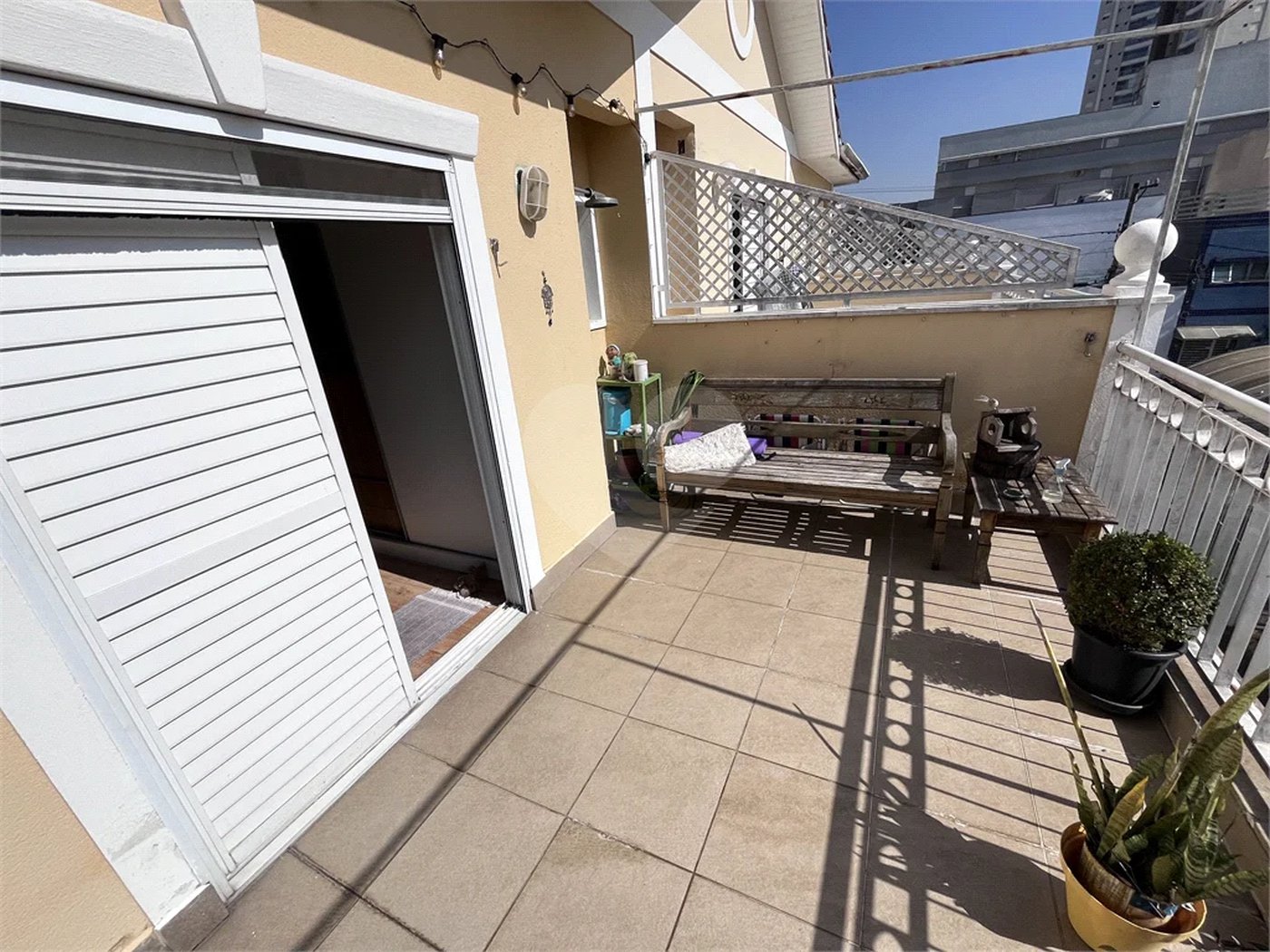 Casa à venda com 2 quartos, sendo 1 suíte, no condomínio Cond Villa D'este, São Paulo - SP