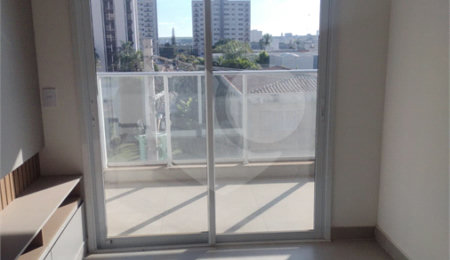 Apartamento à venda com 3 quartos, sendo 1 suíte,  no Centro, São Carlos, SP