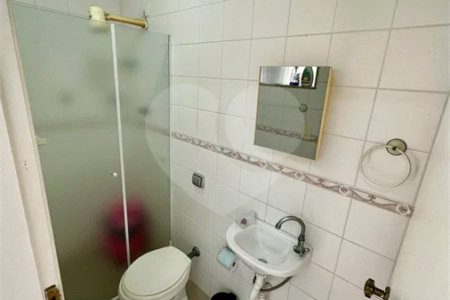 Casa de Alto Padrão à Venda no Parque dos Pássaros – 350 m²